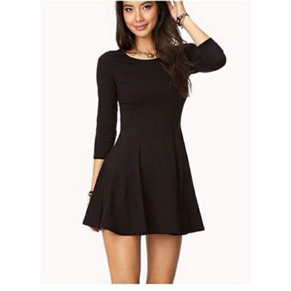 🎉3/$15🎉 H&M Maroon Skater Dress - Picture 4 of 8